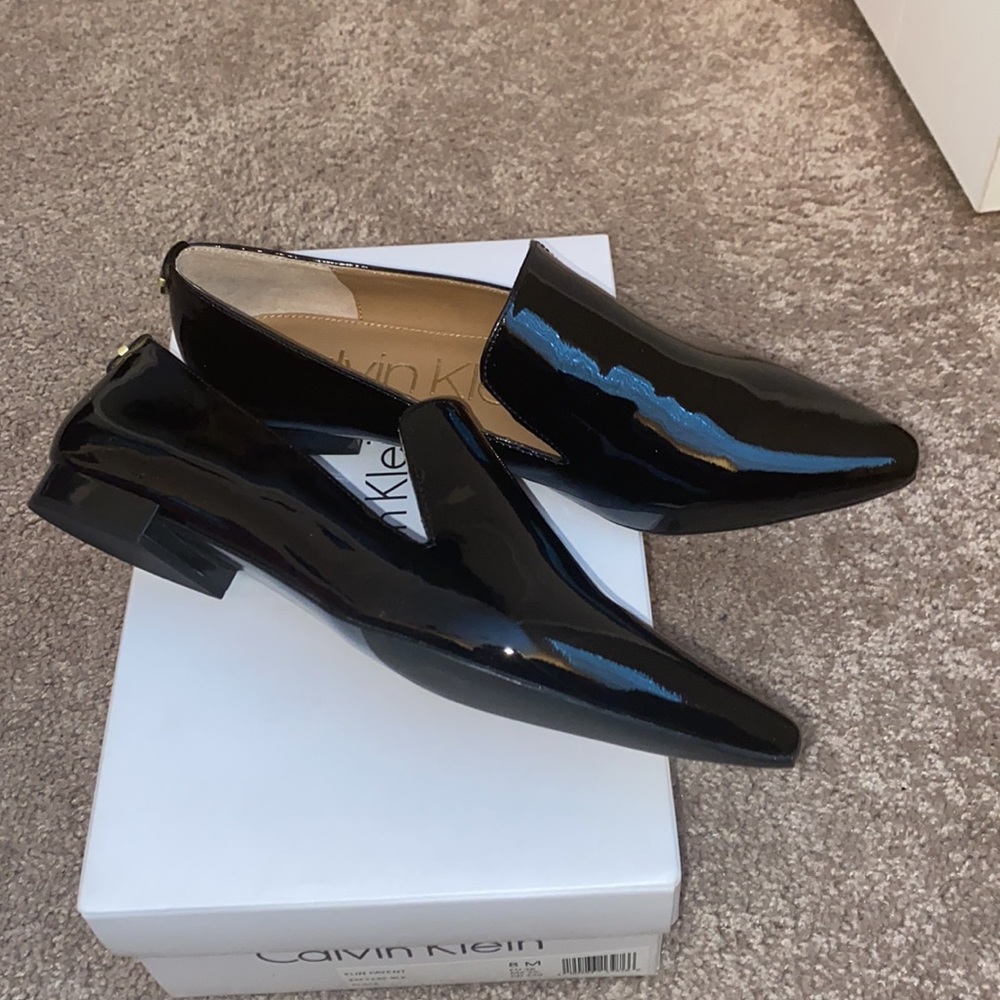 COPY - CALVIN KLEIN ELIN PATENT LOAFER - Picture 5 of 10